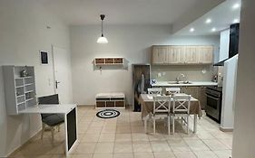 Alekas Cozy Apartment